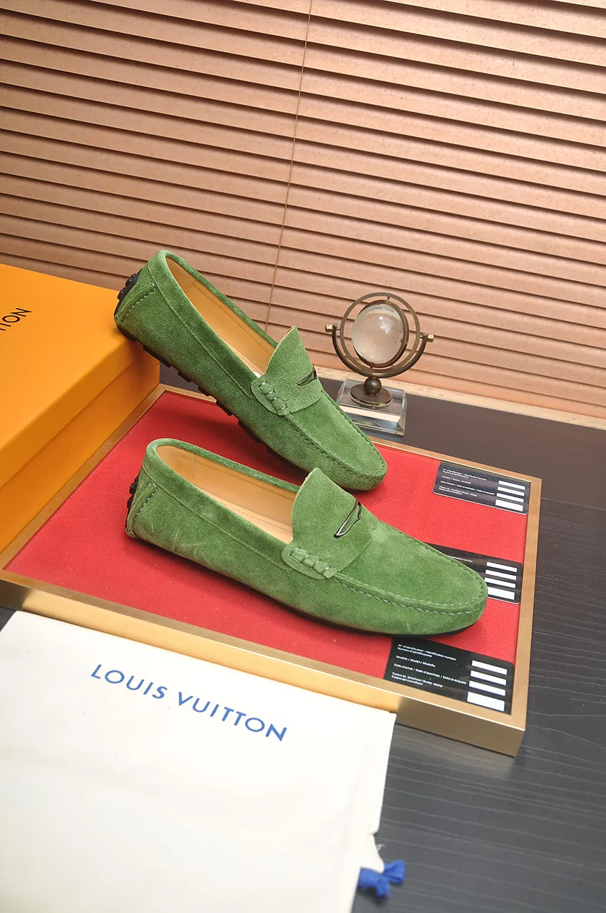 Men's men's shoes 💰420💶 [LV Doudou shoes] (water-dyed cowhide lining) new model is on the market, available on the official website. The new Doudou shoes are processed into single-color materials, and the uppers are made of imported horsehide leather. The body of the shoe is fully hemmed with mark thread, and is lined with imported original cowhide leather. The elegant shoe shape is super suitable for all-matching, and the size is 38-44.